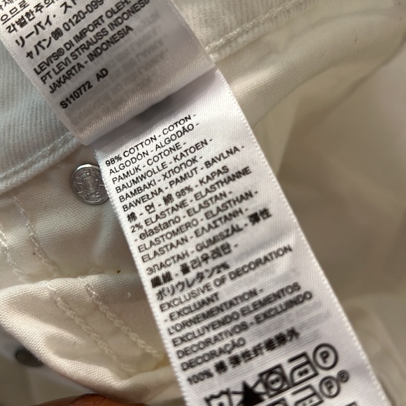 NWT! Levi’s high rise wedgie straight cropped jeans - Short length - Picture 5 of 7